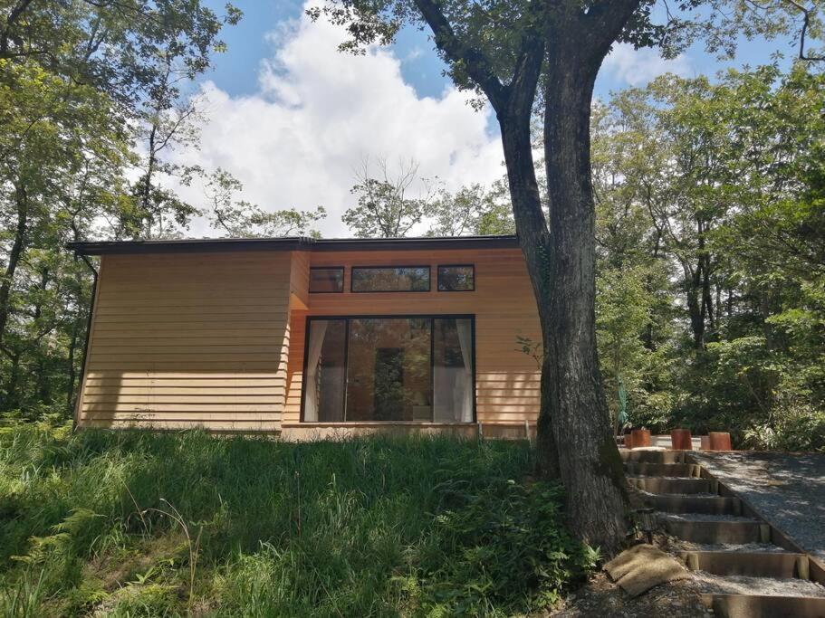 Hinoki No Ie - Cottage With Natural Hot Spring In A Cypress Bathtub Shika Exteriör bild