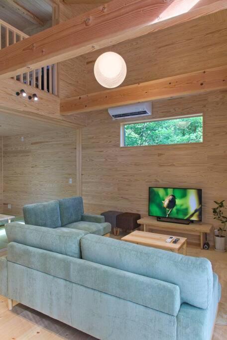 Hinoki No Ie - Cottage With Natural Hot Spring In A Cypress Bathtub Shika Exteriör bild
