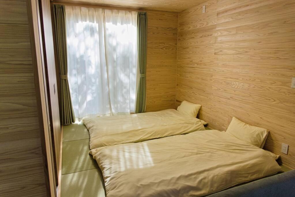 Hinoki No Ie - Cottage With Natural Hot Spring In A Cypress Bathtub Shika Exteriör bild