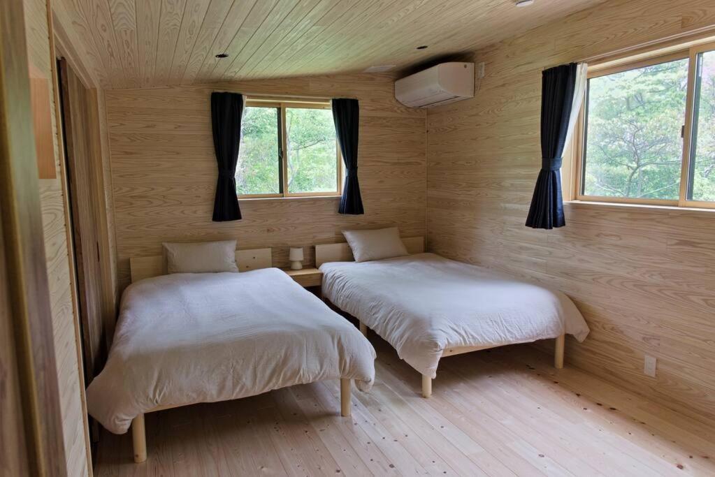 Hinoki No Ie - Cottage With Natural Hot Spring In A Cypress Bathtub Shika Exteriör bild
